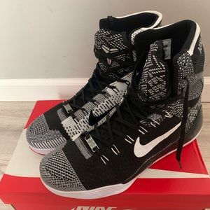 Worn Once “Showtime” Kobe IX Elite size 11